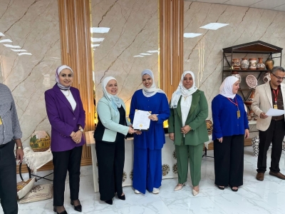 صيدلة عمان العربية تُعزز كفاءة طلبتها ببرنامج تطبيقي في الصناعات الدوائية