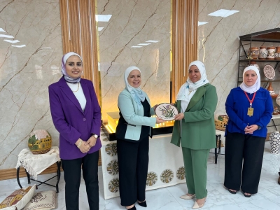 صيدلة عمان العربية تُعزز كفاءة طلبتها ببرنامج تطبيقي في الصناعات الدوائية