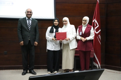 بتخريج 50 طالبا وطالبة.. مركز الاستشارات والتدريب واللغات في جامعة الشرق الاوسط يختتم النادي الصيفي