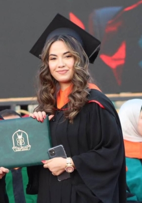 رنين صقر عجاج ..  مبروك التخرج