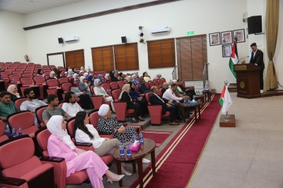 كلية الآداب في جامعة الزيتونة تعقد اللقاء التواصلي الرابع مع خريجيها