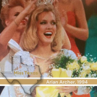 بعد 21 عاما.. ملكة جمال تحتفل بتتويج ابنتها باللقب نفسه