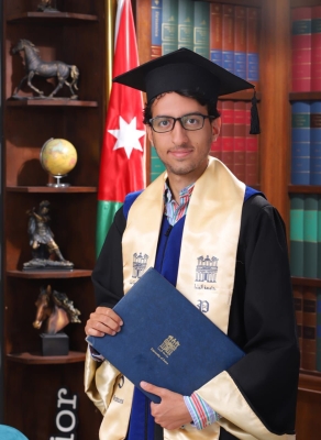 رشدي النابلسي ... مبروك التخرج