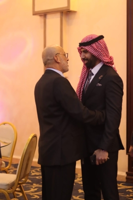 الدباس طلب والصمادي اعطى