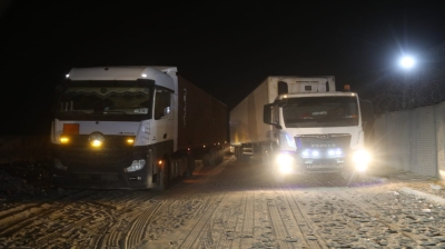 القوات المسلحة تسيّر قافلة مساعدات تضم 19 شاحنة للمستشفيين الميدانيين في غزة