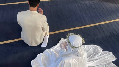 بعد جلسة تصوير عروسين داخل المسجد.. الأوقاف المصرية تحيل إماما للتحقيق - صور