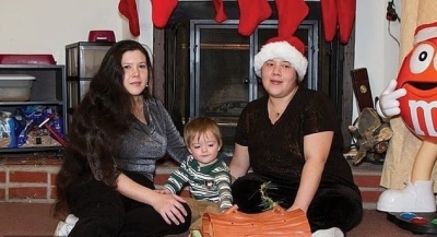 موت عائلة أميركية في الغابة نتيجة تأثرهم بنظرية المؤامرة !