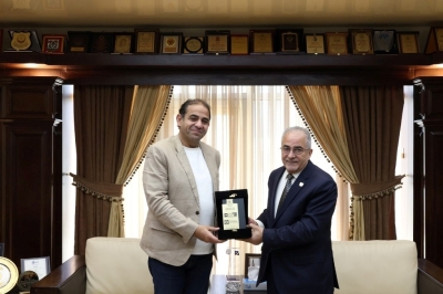 رئيس عمّان الأهلية يستقبل وفداً مصرياً لبحث التعاون الأكاديمي