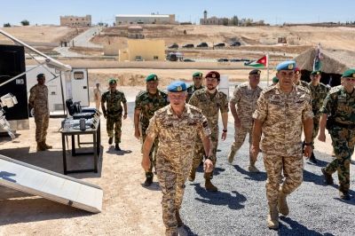 الملك وولي العهد يزوران مديرية سلاح الهندسة الملكي - صور