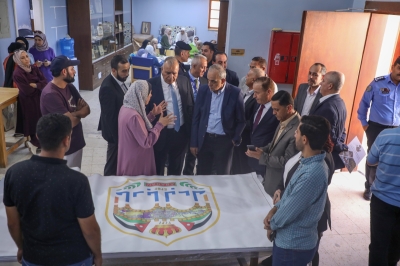 وزير السياحة والآثار يلتقي ممثلي القطاع السياحي والمجتمع المحلي في مادبا