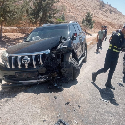 إصابة 8 أشخاض بحادث تصادم على الطريق الملوكي لواء البترا - صور