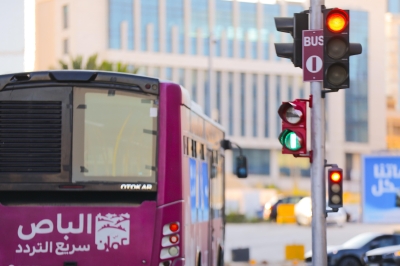 رؤوس إشارات ضوئية خاصة بالباص السريع - صور