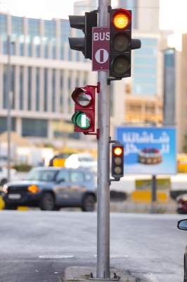 رؤوس إشارات ضوئية خاصة بالباص السريع - صور