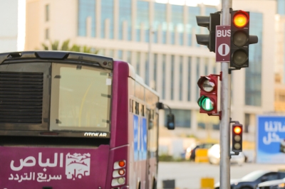 رؤوس إشارات ضوئية خاصة بالباص السريع - صور