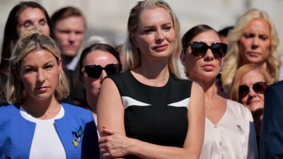 شبح جيفري إبستين يطارد ترمب من أمام الكونغرس .. فما القصة؟