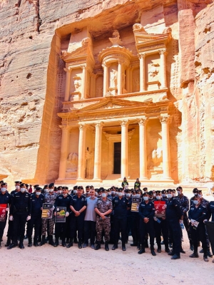 الأمن العام ينفذ يوما توعويا بيئيا -  صور