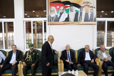 مندوبا عن الملك وولي العهد. العيسوي يعزي عشيرة الغنيمات