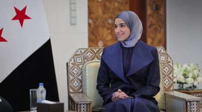 عقيلة الشرع تستقبل زوجة قائد القيادة المركزية الأمريكية في دمشق