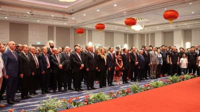 السفارة الصينية تحتفل بالذكرى الـ76 لتأسيس الجمهورية