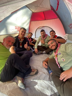 طلبة جامعة عمان العربية يشاركون في المعسكر الكشفي 