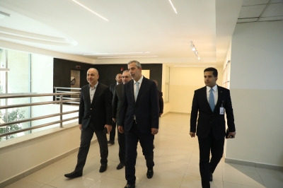 نقيب المحامين: جامعة الشرق الأوسط شريك فاعل في دعم المسار القانوني بالمملكة