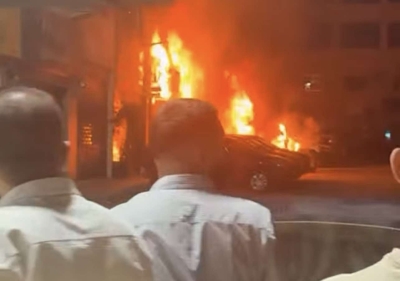 حريق في مطعم ومركبتين بشارع مكة في عمّان