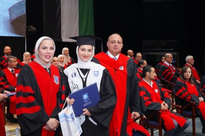 بالصور ... د. ماهر الحوراني يرعى اليوم الأول لإحتفال عمان الأهلية بتخريج طلبتها للفصل الصيفي من الفوج 32