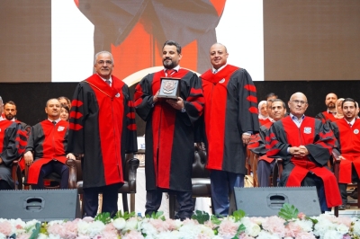 بالصور ... د. ماهر الحوراني يرعى اليوم الأول لإحتفال عمان الأهلية بتخريج طلبتها للفصل الصيفي من الفوج 32