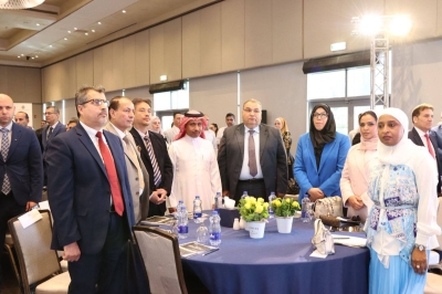 وزير التعليم العالي والبحث العلمي يكرّم طالب جامعة البترا محمد حورانية في حفل 