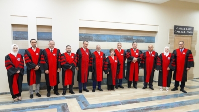 بالصور .. أ.د.حمدان يرعى احتفال عمان الاهلية لليوم الثاني بتخريج طلبة الفصل الصيفي من الفوج 32