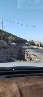 تسبب بعدة حوادث.. حفر طريق وتركه بدون عمل يغضب أهالي عجلون