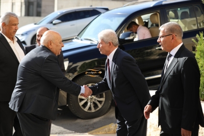 الدكتور محمد القضاه طلب والدكتور احمد العبادي اعطى ... (أيمن العطاري) & (راية العبادي)