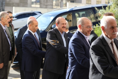 الدكتور محمد القضاه طلب والدكتور احمد العبادي اعطى ... (أيمن العطاري) & (راية العبادي)