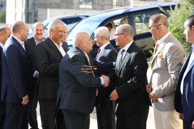 الدكتور محمد القضاه طلب والدكتور احمد العبادي اعطى ... (أيمن العطاري) & (راية العبادي)