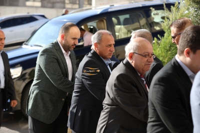 الدكتور محمد القضاه طلب والدكتور احمد العبادي اعطى ... (أيمن العطاري) & (راية العبادي)