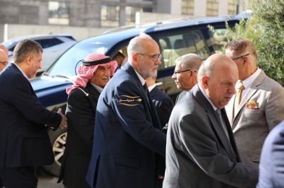 الدكتور محمد القضاه طلب والدكتور احمد العبادي اعطى ... (أيمن العطاري) & (راية العبادي)