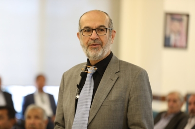 الدكتور محمد القضاه طلب والدكتور احمد العبادي اعطى ... (أيمن العطاري) & (راية العبادي)