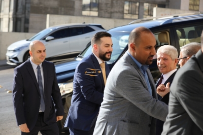 الدكتور محمد القضاه طلب والدكتور احمد العبادي اعطى ... (أيمن العطاري) & (راية العبادي)