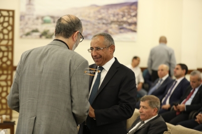 الدكتور محمد القضاه طلب والدكتور احمد العبادي اعطى ... (أيمن العطاري) & (راية العبادي)