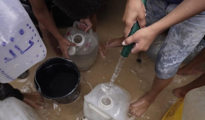 بدعم من وكالة الإمارات للمساعدات الدولية.. الإمارات تعزز إمدادات المياه المحلاة في غزة