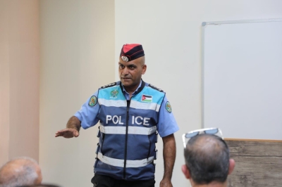 جامعة عمان العربية تعقد دورة تدريبية لسائقي الحافلات بالتعاون مع المعهد المروري