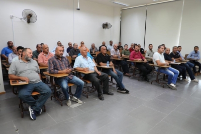 جامعة عمان العربية تعقد دورة تدريبية لسائقي الحافلات بالتعاون مع المعهد المروري