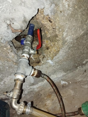 وزارة المياه تزيل اعتداءات على شبكات المياه بعدة مناطق بالأردن