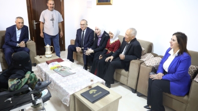 تسليم 10 شقق سكنية للأسر العفيفة في أبو علندا