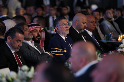 مندوبا عن الملك.. رئيس الوزراء يرعى الاحتفال بيوم الصناعة الأردنية