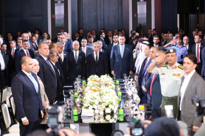 مندوبا عن الملك.. رئيس الوزراء يرعى الاحتفال بيوم الصناعة الأردنية