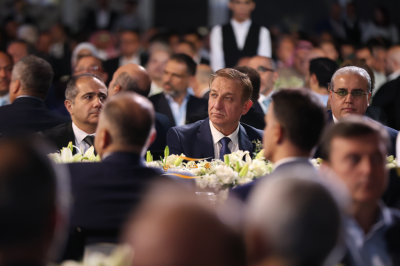 مندوبا عن الملك.. رئيس الوزراء يرعى الاحتفال بيوم الصناعة الأردنية