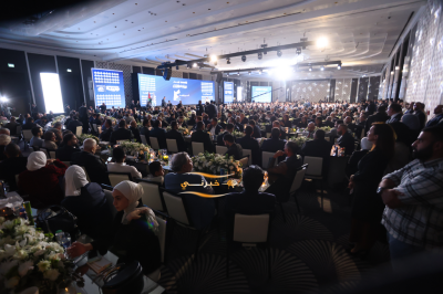 مندوبا عن الملك.. رئيس الوزراء يرعى الاحتفال بيوم الصناعة الأردنية