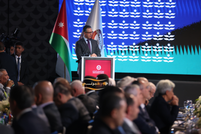 مندوبا عن الملك.. رئيس الوزراء يرعى الاحتفال بيوم الصناعة الأردنية