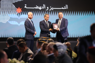 مندوبا عن الملك.. رئيس الوزراء يرعى الاحتفال بيوم الصناعة الأردنية